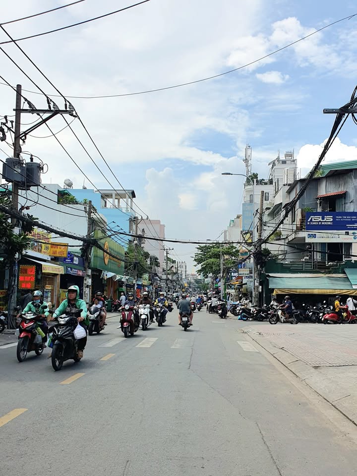 Nhà 2 tầng tại Chợ Bà Chiểu, Bình Thạnh 45m² giá 6.2 tỷ - An ninh, thoáng mát!