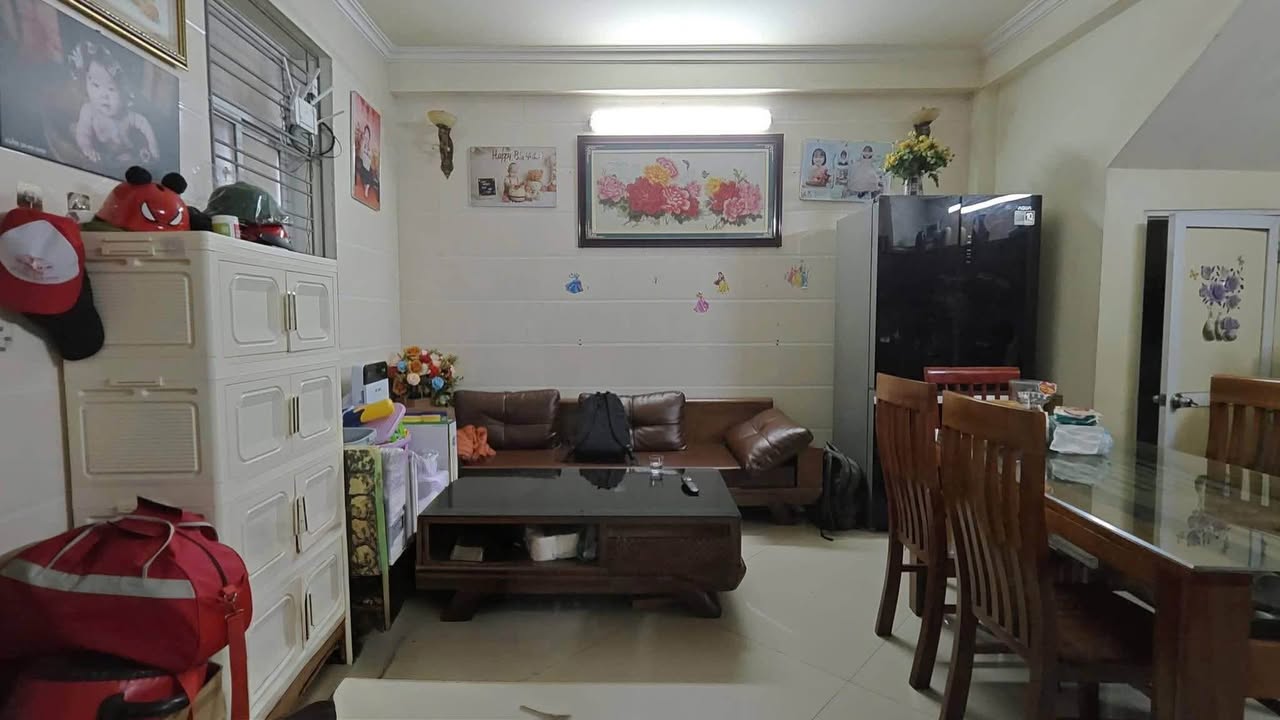 Nhà 5 tầng Ngõ Cẩm Văn 31m² - Sổ đỏ chính chủ, giá thỏa thuận!