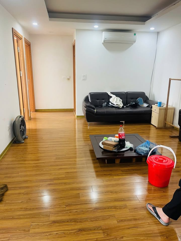 Căn hộ Udic Riverside 66m² giá 10 triệu - View cầu Vĩnh Tuy đẹp mắt!