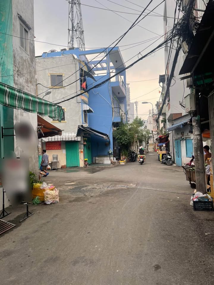 Nhà riêng Phạm Văn Chí, Q6 - 24.6m² giá 4.3 tỷ - Hẻm xe hơi, kinh doanh ngay!