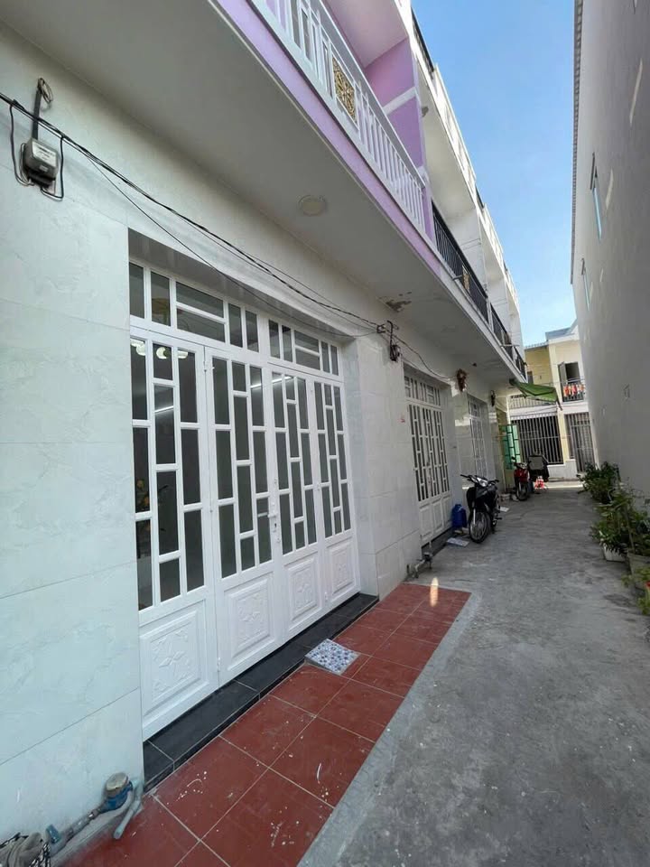 Nhà trệt lầu Mỹ Lộc Cần Giuộc 32m² giá 680 triệu - Đường ô tô vào tận nhà!