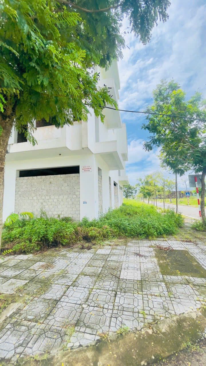 Nhà phố liền kề mặt đường Quốc lộ 47, Sầm Sơn 240m² - Phù hợp kinh doanh đa ngành!