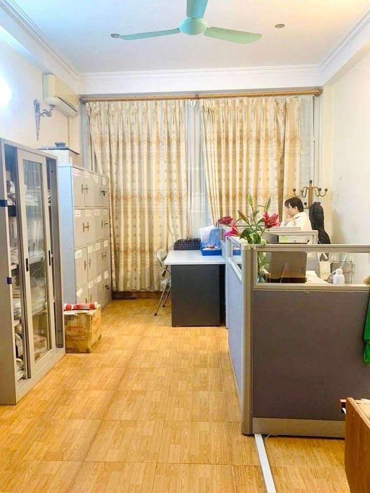 Nhà 4 tầng Tương Mai 54m² giá 17 tỷ - Vị trí đắc địa, thông ngõ