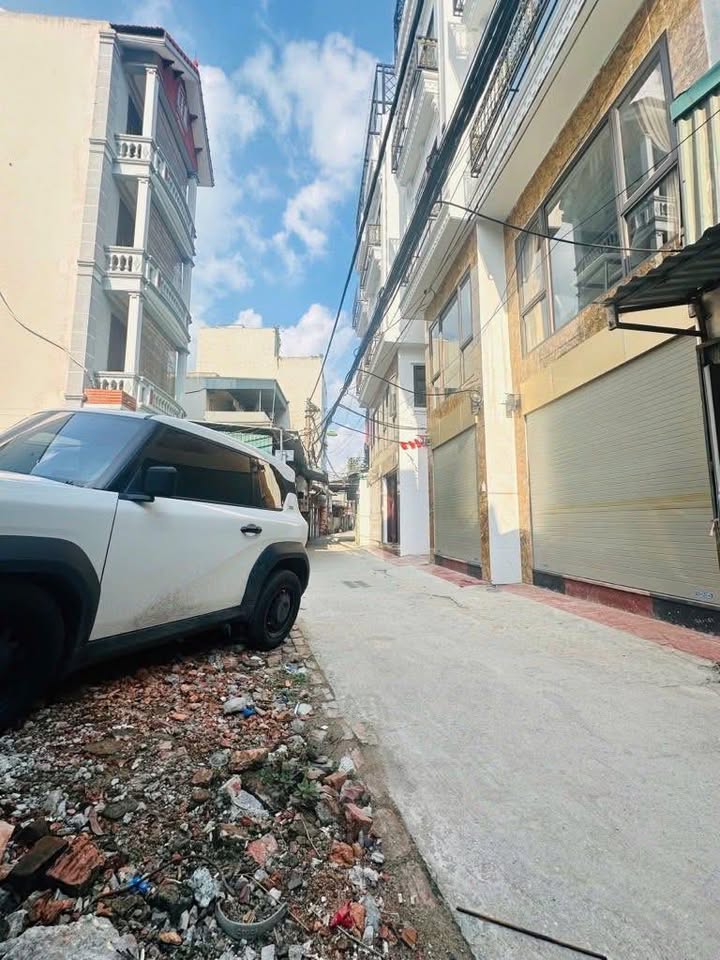 Đất Phú Diễn Bắc Từ Liêm 45m² giá thỏa thuận - Đất vuông vắn, vị trí đẹp!