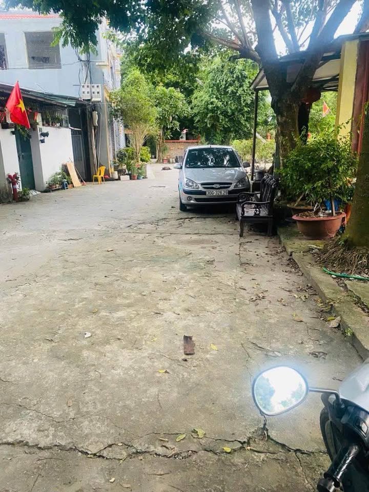 Bán đất kèm nhà 3 tầng tại Ngọc Thụy, Long Biên 40m² giá 5 tỷ - Gần sông Hồng thoáng mát!