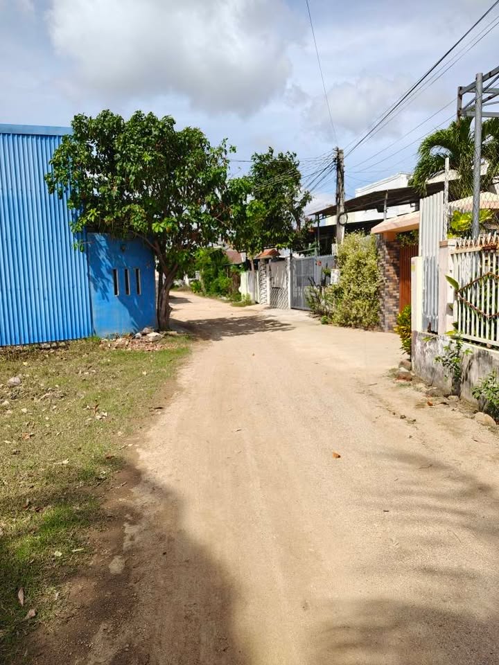 Đất nền Phước Mỹ 300m² giá 900 triệu - Cần bán gấp, thương lượng!