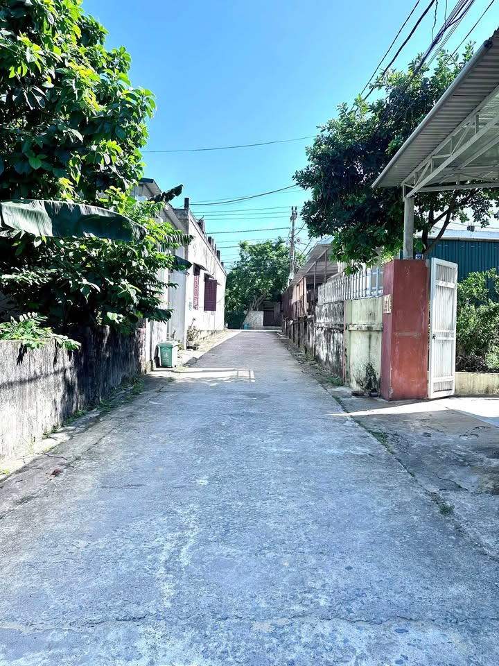 Nhà riêng đường Nguyễn Đăng Tuân, Quảng Bình 114m² giá 1.5 tỷ - Đường ô tô thông tứ phía!