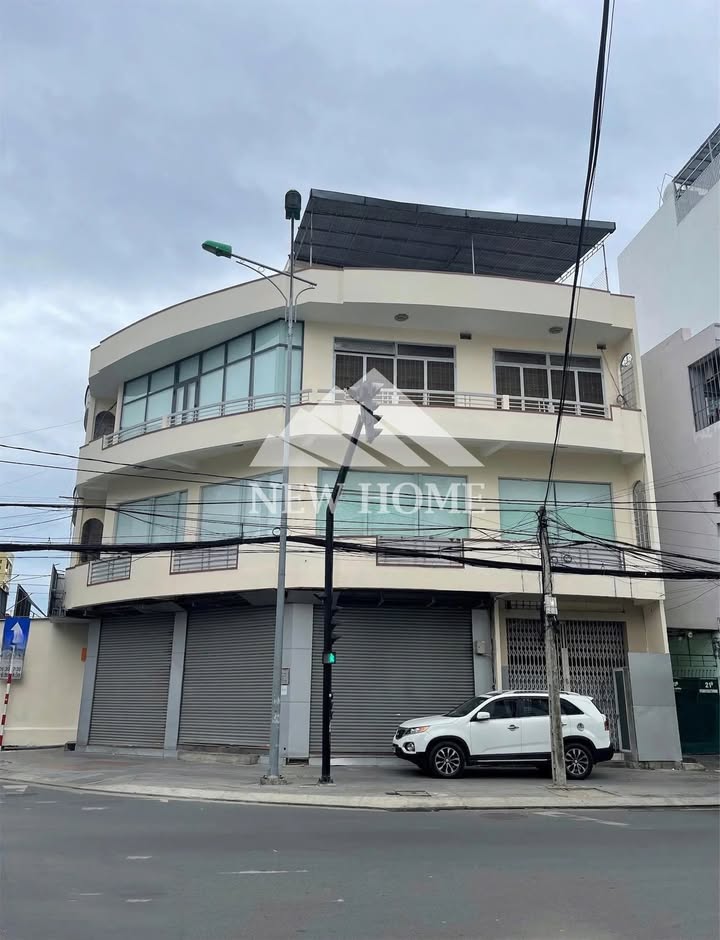 Nhà cho thuê mặt tiền đường Phan Bội Châu, Nha Trang 120m² - Khu chợ sầm uất!