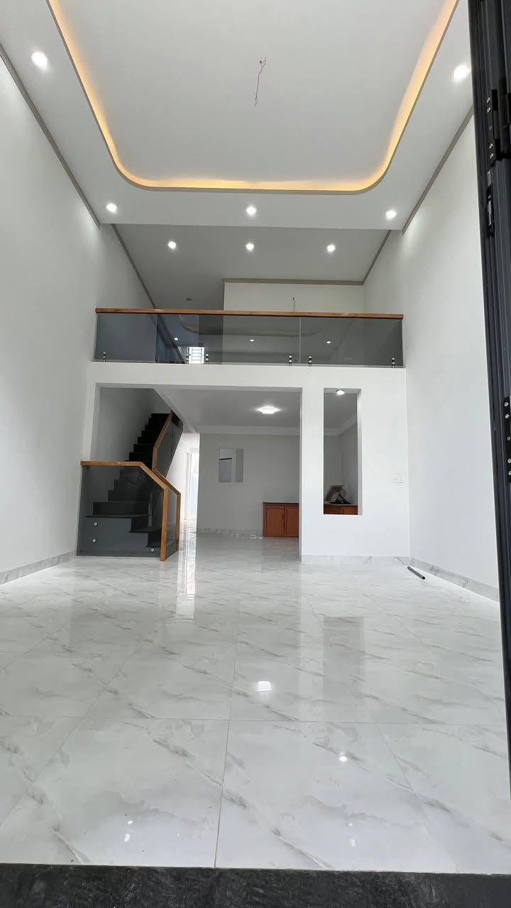 Nhà gác lửng đường Huỳnh Văn Nghệ, Trảng Bom 100m² giá 1.3 tỷ - Vị trí thuận lợi, tiện nghi đầy đủ!