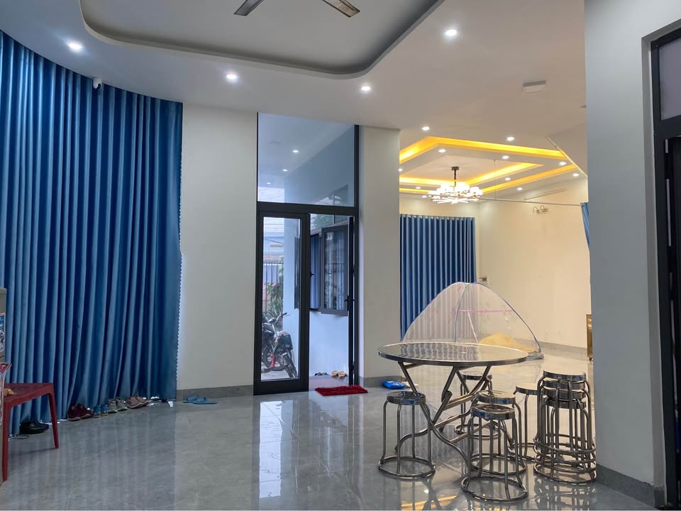 Nhà 3 tầng 2 mặt tiền An Dương Vương 229m² giá 10 tỷ - Cơ hội hiếm tại TP Huế!