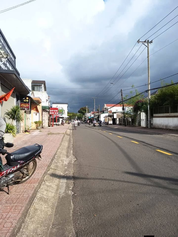 Nhà mặt tiền Nguyễn Thái Học, Bảo Lộc, 148m², giá 6.5 tỷ - Đầu tư sinh lời ngay!