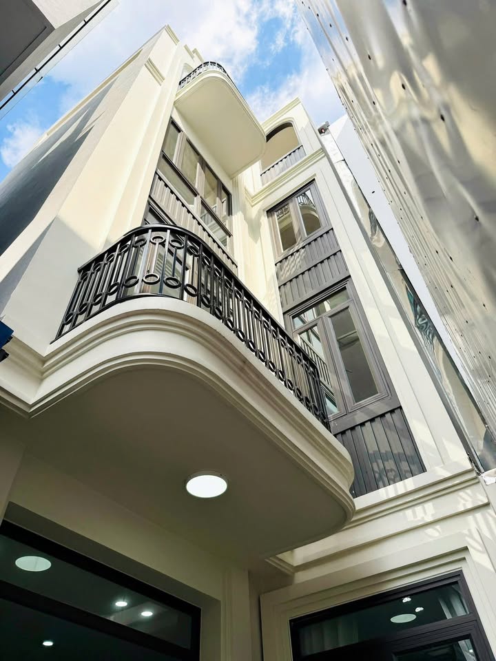 Nhà riêng 80m² tại phố Lê Hồng Phong, Ngô Quyền - Độc lập, ô tô vào tận nơi chỉ 5 tỷ 179 triệu!