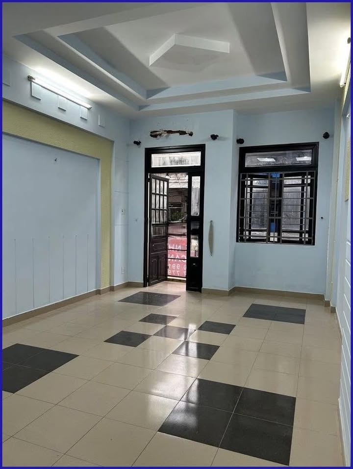 Cho thuê mặt bằng mặt tiền đường Giải Phóng, quận Tân Bình, 80m² - Phù hợp làm văn phòng, showroom, spa!