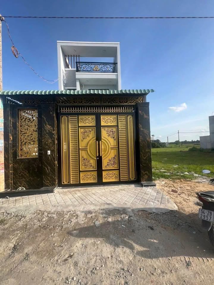 Nhà 2 lầu đường Lục Viên, 130m² giá 2 tỷ - Chính chủ bán gấp!