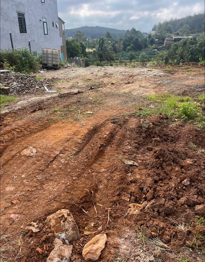 Đất nền Đắk Mil 700m² giá 880 triệu - Sổ hồng chính chủ sẵn sàng giao dịch!