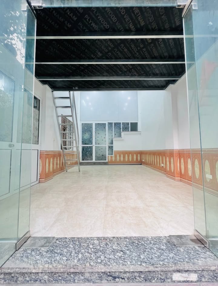 Store cho thuê tại Ngõ 806 Kim Giang 30m² giá 3.5 triệu - Địa điểm kinh doanh lý tưởng!