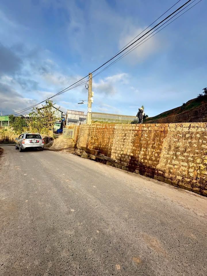 Đất nền Đà Lạt 75m² giá chỉ 300 triệu - Cơ hội đầu tư không thể bỏ lỡ!