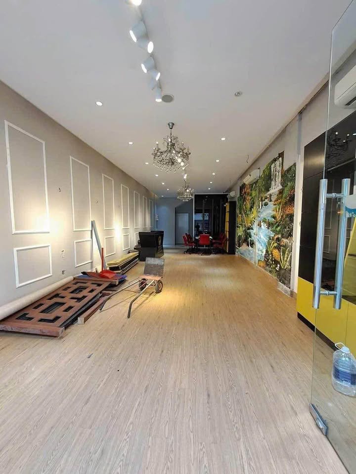 Nhà mặt tiền cho thuê đường Trần Phú, quận Hải Châu, 80m² - Kinh doanh sầm uất!