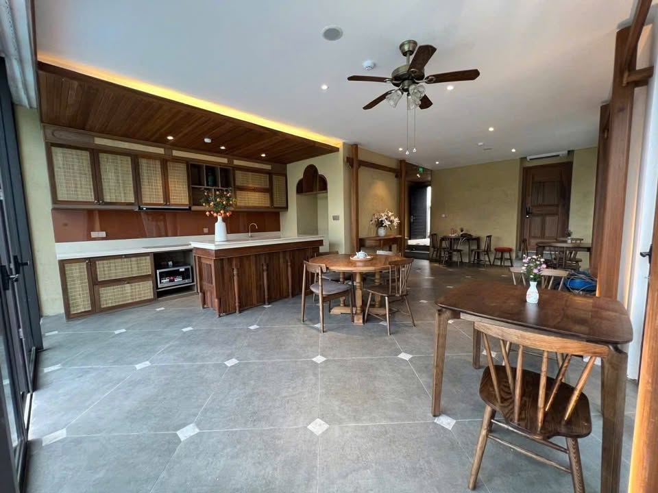 Cho thuê villa 3 tầng Casamia Hội An 210m² - Khu nghỉ dưỡng lý tưởng!