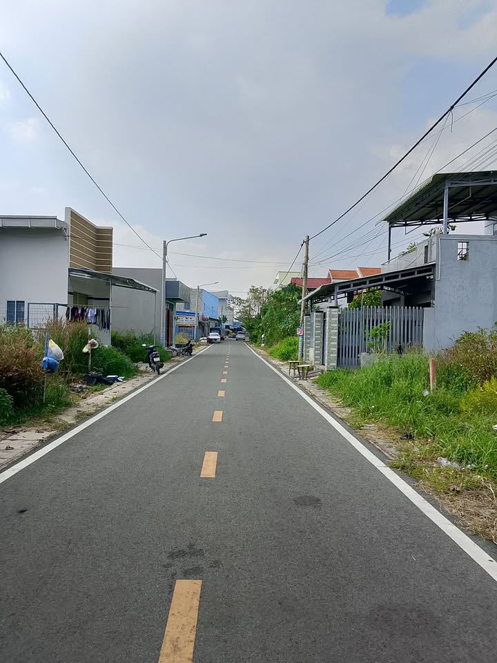 Nhà bán Lộc An Đất Đỏ 161m² giá 2.3 tỷ - Vị trí đắc địa, gần biển!