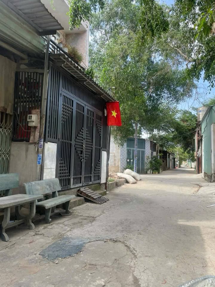 Kho xưởng Bình Chánh 112m² giá 2.45 tỷ - Chính chủ bán gấp!