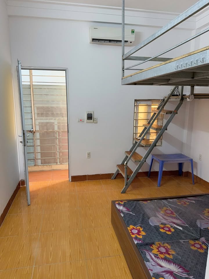 Phòng Gác Xép Tân Triều - Triều Khúc 2.8 triệu - Sẵn sàng vào ở ngay!