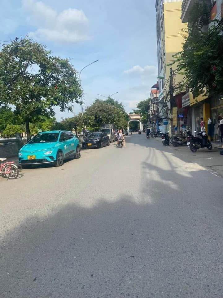 Nhà 5 tầng Phú Diễn 32m² giá thỏa thuận - Ô tô 7 chỗ đỗ cửa!