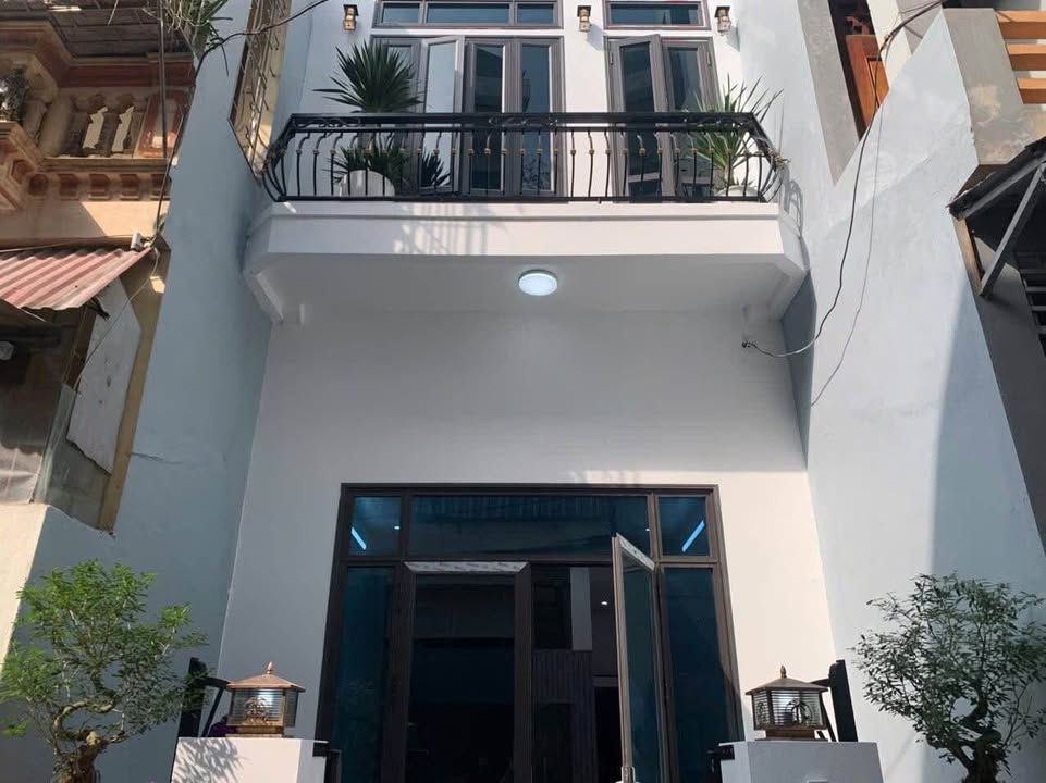 Nhà 2 tầng Phường Phú Sơn, 55m² giá 3 tỷ - Chính chủ bán gấp!