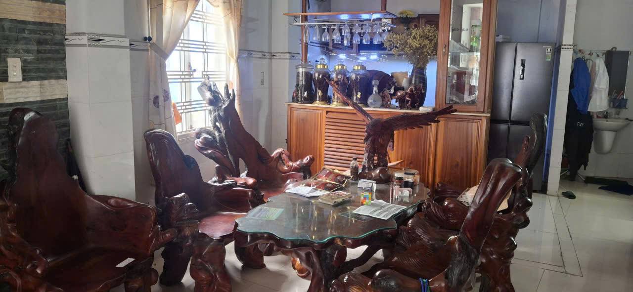 FrontHouse đường Núi Thành quận Hải Châu 82m² giá 16 tỷ - Lô góc thoáng mát!