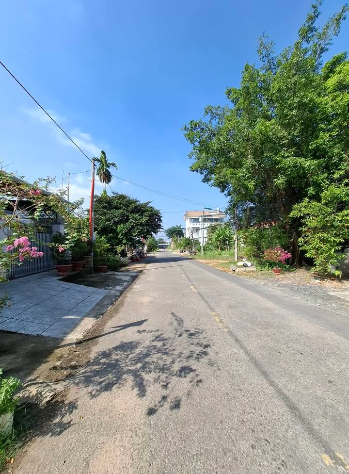 Nhà bán gấp tại Ninh Sơn Cũ, Bình Minh, 110m² giá 1 tỷ - Đầy đủ tiện ích!