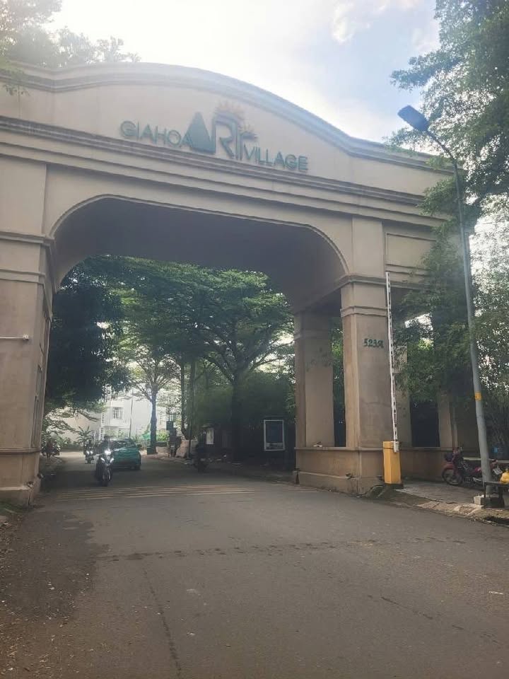 Nhà phố KDC Gia Hoà, Phước Long B, 154m² giá 21 tỷ - Thiết kế sang trọng với thang máy!