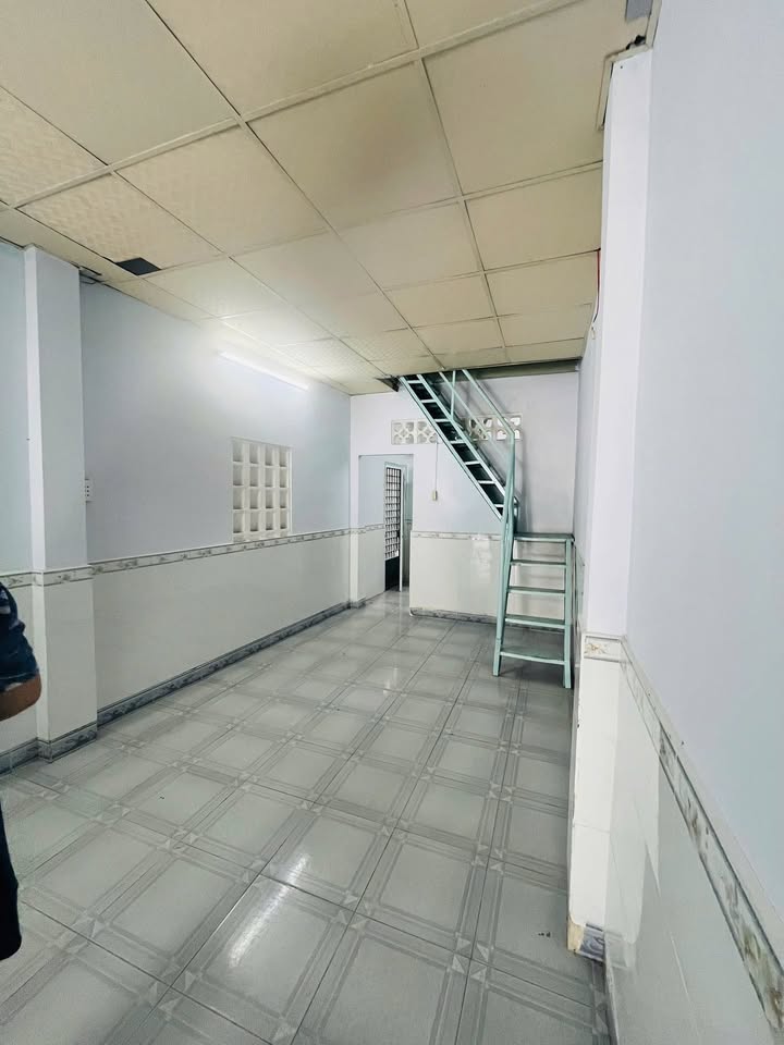 Nhà mặt tiền Lê Lai, Gò Vấp 44m² giá 9.5 triệu - Thuận tiện cho kinh doanh và sinh hoạt!