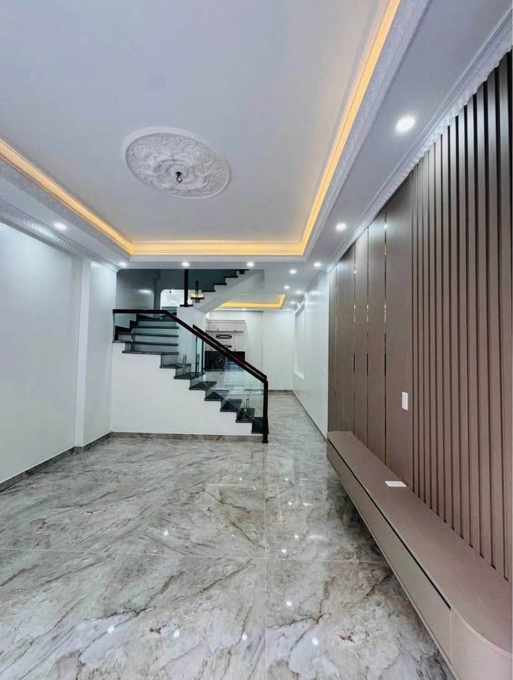 Nhà 3 tầng Đằng Hải 42m² giá 2.95 tỷ - Ô tô đỗ cửa, khu dân cư văn minh!