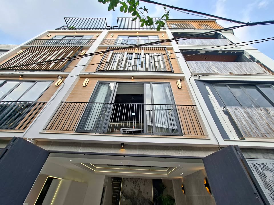 Nhà phố Gò Vấp 40m² giá 7.35 tỷ - Nhà mới xây, full nội thất cao cấp!