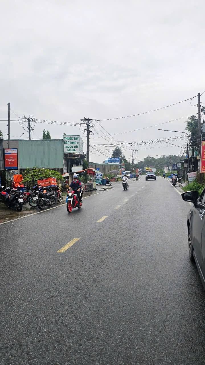 Đất thổ cư Tân Hiệp 04, Tân Uyên 1155m² giá 10.5 tỷ - Mặt tiền đường nhựa rộng rãi!