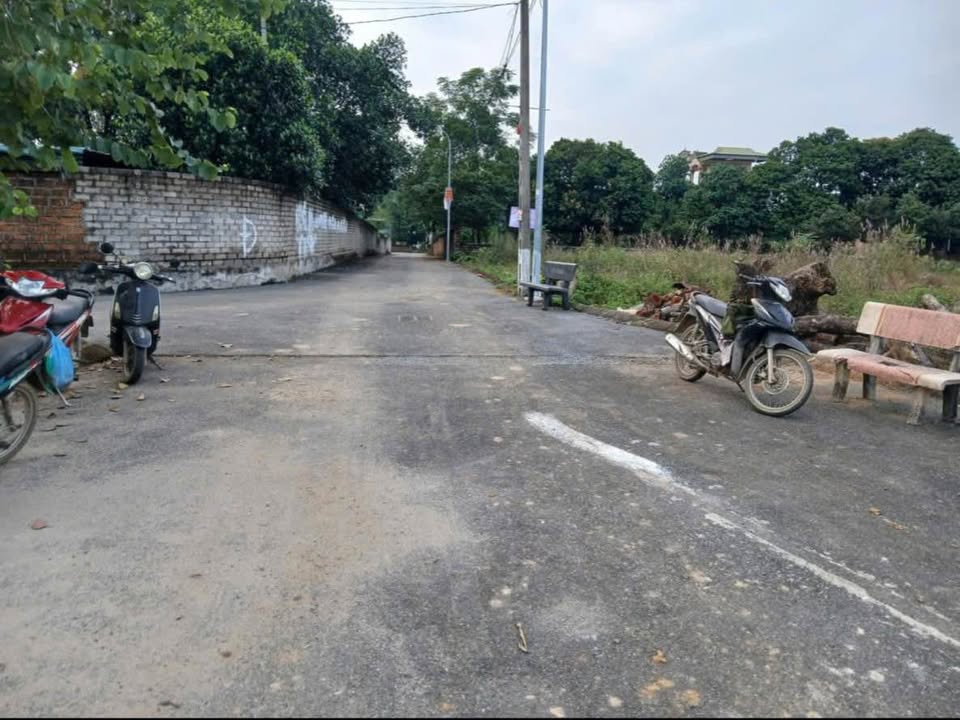 Đất nền tại Đoài Phương, Sơn Tây 102m² giá 3 tỷ - Sổ đỏ chính chủ, đầu tư sinh lời!