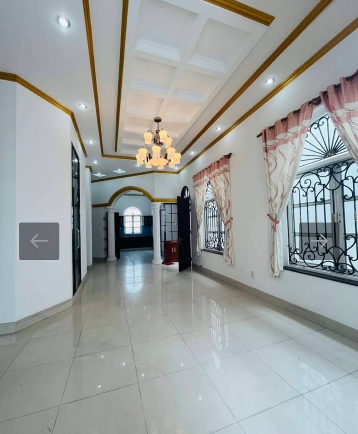 Biệt thự mặt tiền Bùi Văn Ngữ, quận 12, 600m² giá chỉ 30 tỷ - Cơ hội đầu tư hấp dẫn!