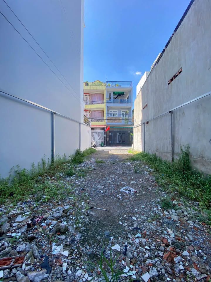 Đất mặt tiền đường số 8, Hiệp Bình Chánh, Thủ Đức 100m² giá 8.2 tỷ - Đầu tư sinh lợi ngay!