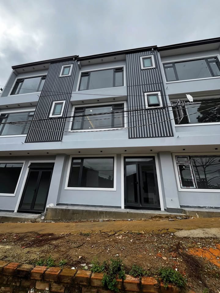 Nhà phố Hai mặt tiền, Hẻm ô tô đường An Sơn, Đà Lạt 75m² giá 3.8 tỷ - Cơ hội sở hữu ngay!