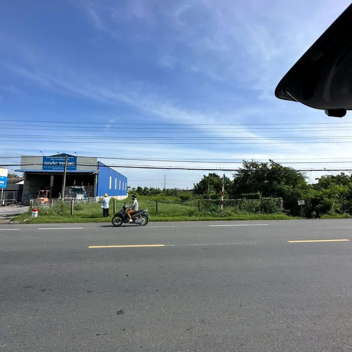 Đất thổ cư mặt tiền kênh Quốc Lộ 50, 13626m² giá 6 triệu/m² - Tiềm năng đầu tư lớn!