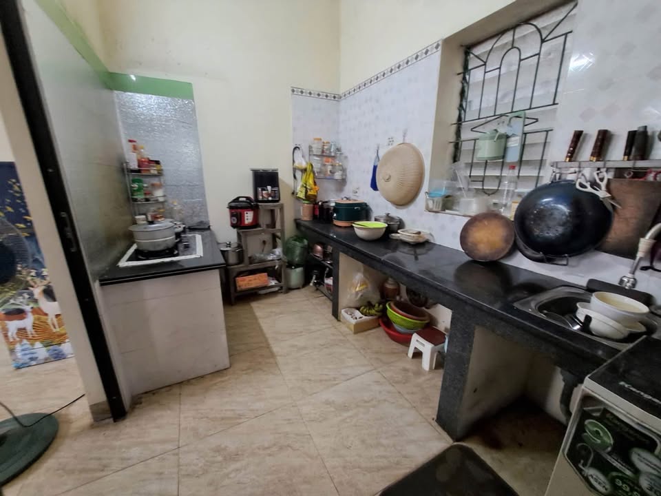 Nhà mái bằng Làng Cổ Đông Sơn 152m² giá 2 tỷ - Sổ đỏ chính chủ, thương lượng nhẹ!