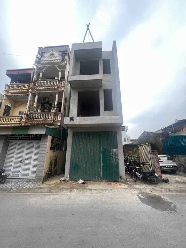 Nhà mặt tiền Đông Hương 40m² giá 3.05 tỷ - Kinh doanh thuận lợi!