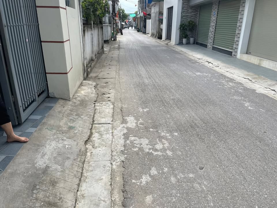 Nhà 3 tầng Lạc Nông Mai Đình 120m² giá thỏa thuận - Sẵn sàng vào ở ngay!