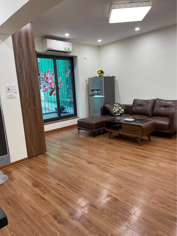 Căn hộ Tân Mai 39m² giá 4 tỷ - Chính chủ, sổ đỏ giao ngay!