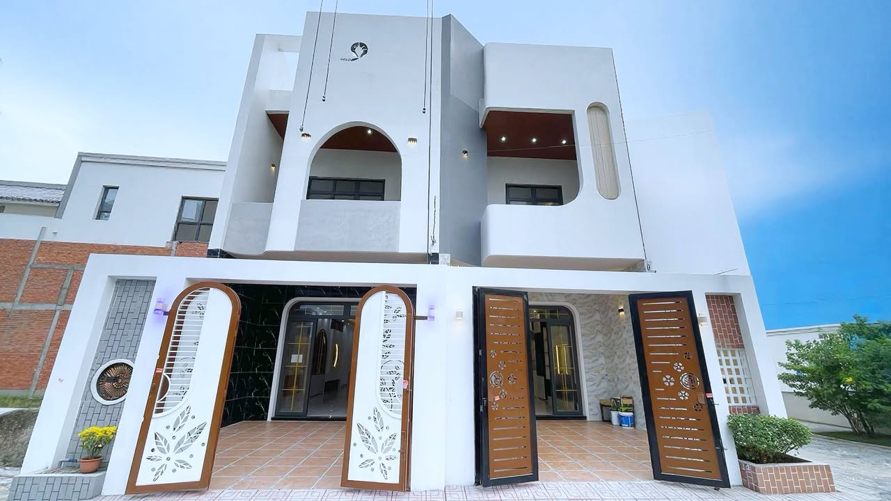 Nhà phố Long Trạch, Cần Đước 132m² giá 2.98 tỷ - Thiết kế hiện đại, không gian sống lý tưởng!