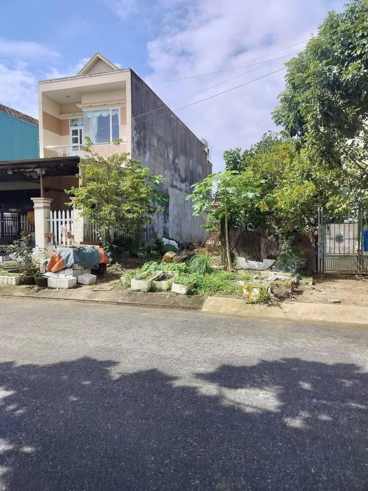 Đất mặt tiền Lý Chiêu Hoàng 110m² giá 1.7 tỷ - Vị trí đắc địa sát chợ đầu mối!