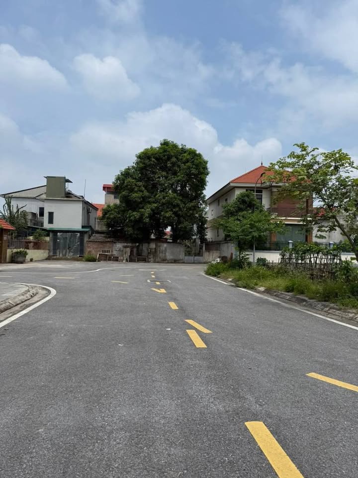 Đất nền góc thôn Tăng Bảo, Như Quỳnh 75m² giá 3 tỷ - Đầu tư sinh lời ngay!