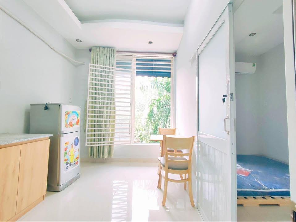 Nhà nguyên lầu 2 Tân Bình 2PN giá chỉ 7 triệu - Hỗ trợ cọc 1 triệu!