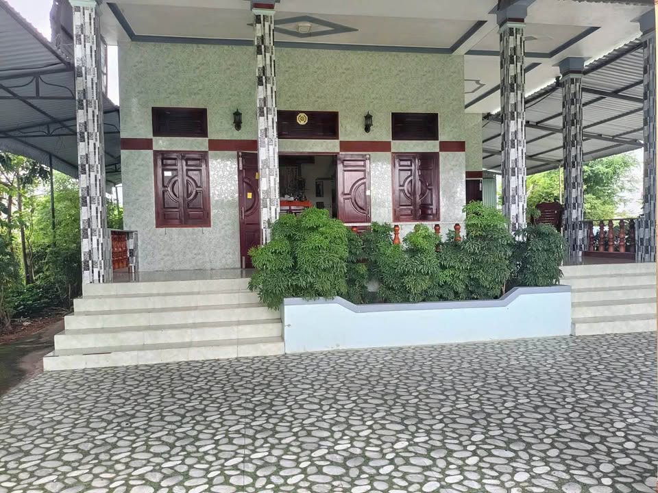 Nhà mặt tiền đường bê tông Bình Thuận 600m² giá 1.8 tỷ - Chính chủ bán gấp!