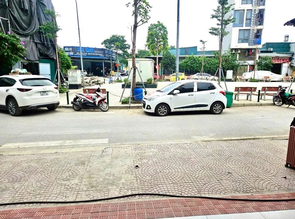 Mặt bằng kinh doanh cho thuê 150m² tại Nguyễn Xiển, Thanh Xuân - Giá chỉ 20 triệu!